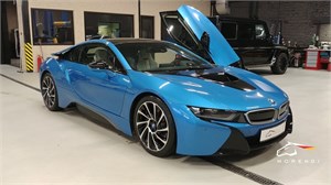 BMW i8 (374 л.с.) BMW i8 (374 л.с.)