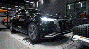 Audi Q8 3.0 45 TDI (231 л.с.) Audi Q8 3.0 45 TDI (231 л.с.)